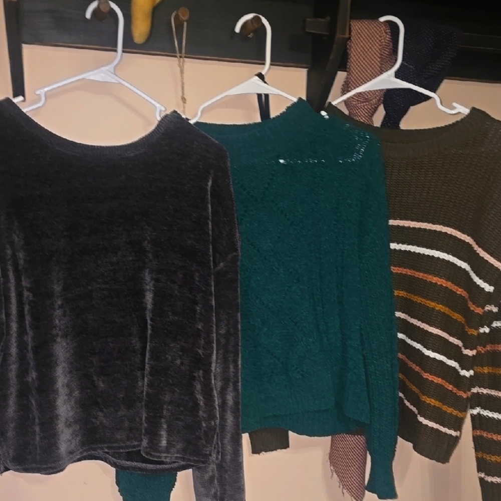 Stylish Women's Sweater Collection - 3